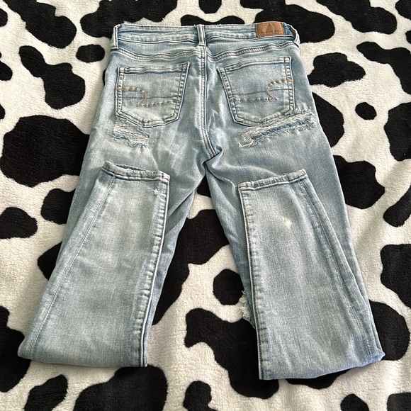 American Eagle distressed jeans - Picture 3 of 3